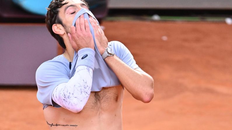 Musetti salta anche Wimbledon: “Preparazione incompleta, ci vediamo presto”