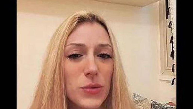 Egitto, ex marito Nessy Guerra minaccia vice console italiano: “Ti faccio sparare alle gambe”