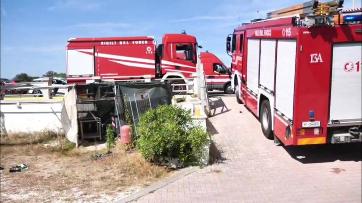 https://www.quotidianodelsud.it/wp-content/uploads/2026/06/ostia-incendio-all-ex-stabilimento-oasi-ipotesi-dolo.jpeg