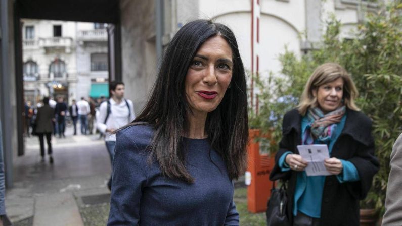 Dal ‘mito’ De Mita alla segreteria di Veltroni fino all’Europa, chi è Pina Picierno