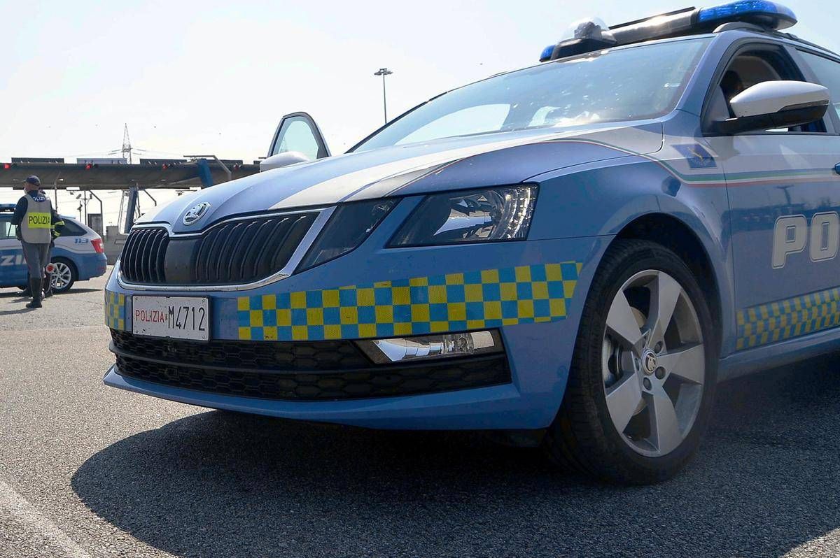 https://www.quotidianodelsud.it/wp-content/uploads/2026/06/polizia-autostrada2-fg.jpeg