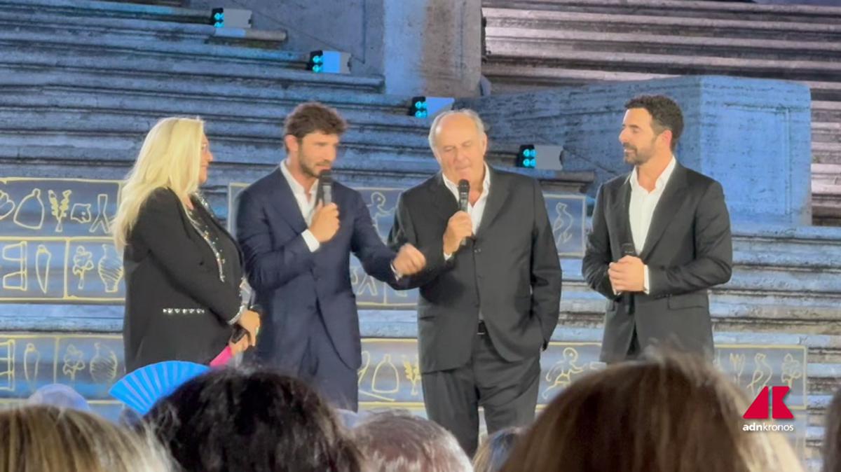 https://www.quotidianodelsud.it/wp-content/uploads/2026/06/premio-biagio-agnes-l-atteso-abbraccio-tra-gerry-scotti-e-stefano-de-martino.jpeg