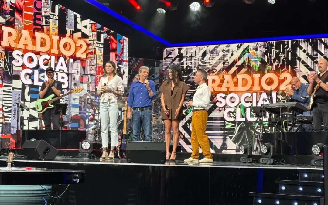 Radio2 chiude la stagione con il live “Il cielo è sempre più blu” a Cosenza