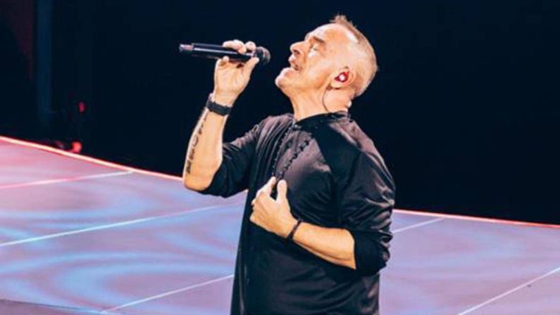 Eros Ramazzotti conquista San Siro con Giorgia, Max Pezzali e Elisa