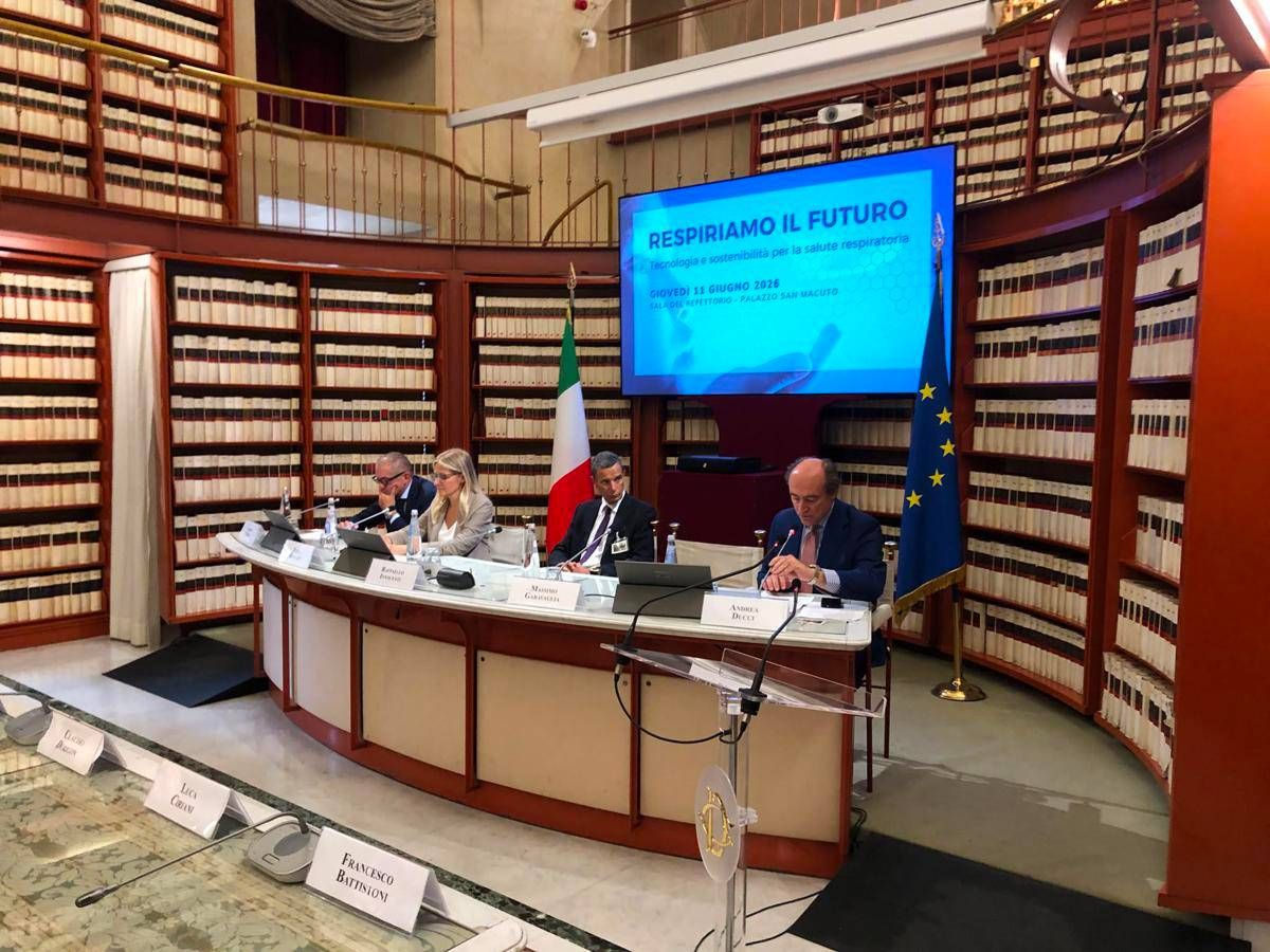 https://www.quotidianodelsud.it/wp-content/uploads/2026/06/respiriamo-il-futuro-convegno-adn.jpeg