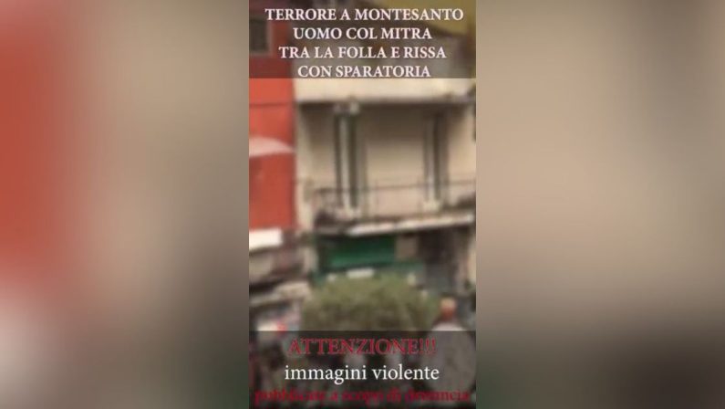 Napoli, rissa e spari in piazza: uomo con kalashnikov tra la folla