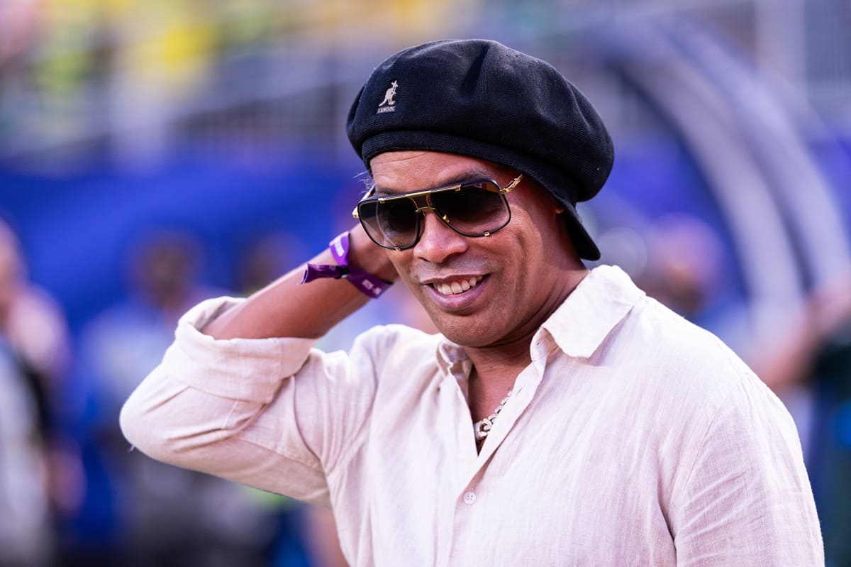 https://www.quotidianodelsud.it/wp-content/uploads/2026/06/ronaldinho-1.jpg