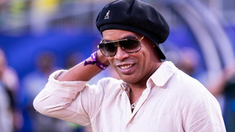 Ravenna conferma l’ingaggio di Ronaldinho: “Che la magia abbia inizio”