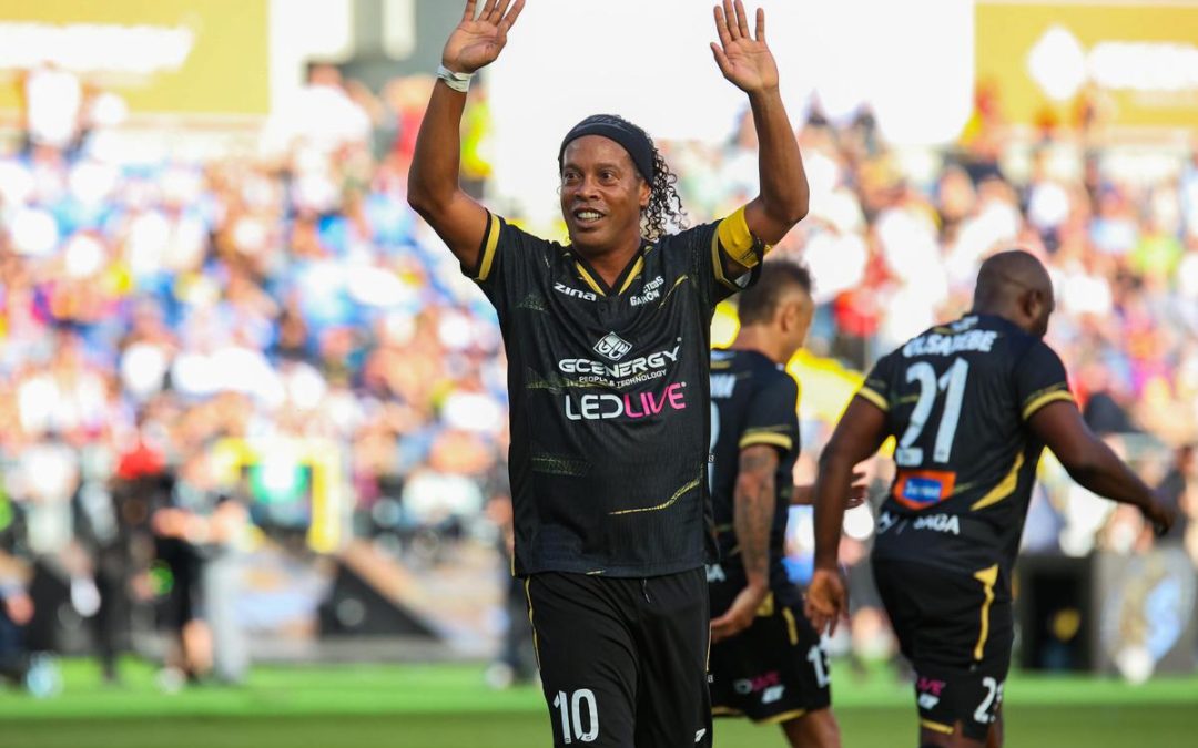 Ronaldinho, annuncio a sorpresa: giocherà nel Ravenna in Serie C