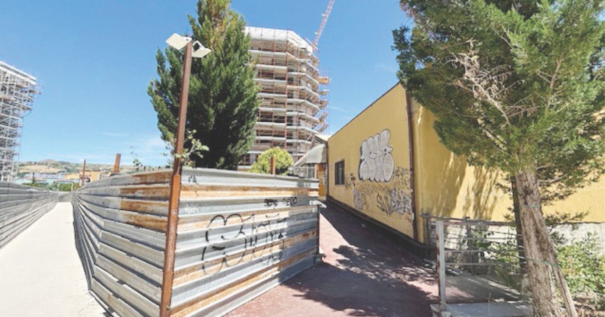 https://www.quotidianodelsud.it/wp-content/uploads/2026/06/scale-mobili-potenza-lavori-1.jpg
