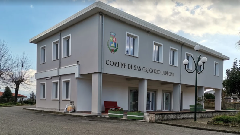 Al Comune di San Gregorio il sindaco raddoppia gli assessori ma il Prefetto lo blocca