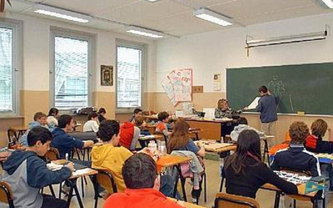 Esami di terza media, conto alla rovescia: cosa sapere su ammissione, prove scritte e colloquio orale