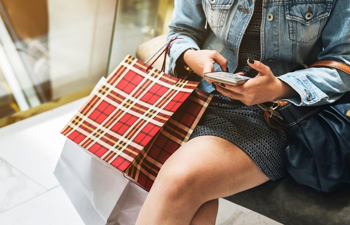 https://www.quotidianodelsud.it/wp-content/uploads/2026/06/shopping-online-123rf-20260618170927.jpeg