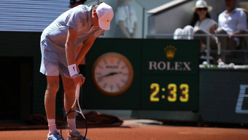 Sinner e il ko al Roland Garros, Isner: “Colpa dei capelli rossi”