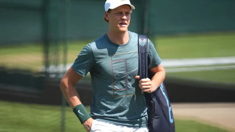 Wimbledon, media day per Sinner verso l’esordio: “Il torneo più bello, una grande emozione entrare sul Centre Court”