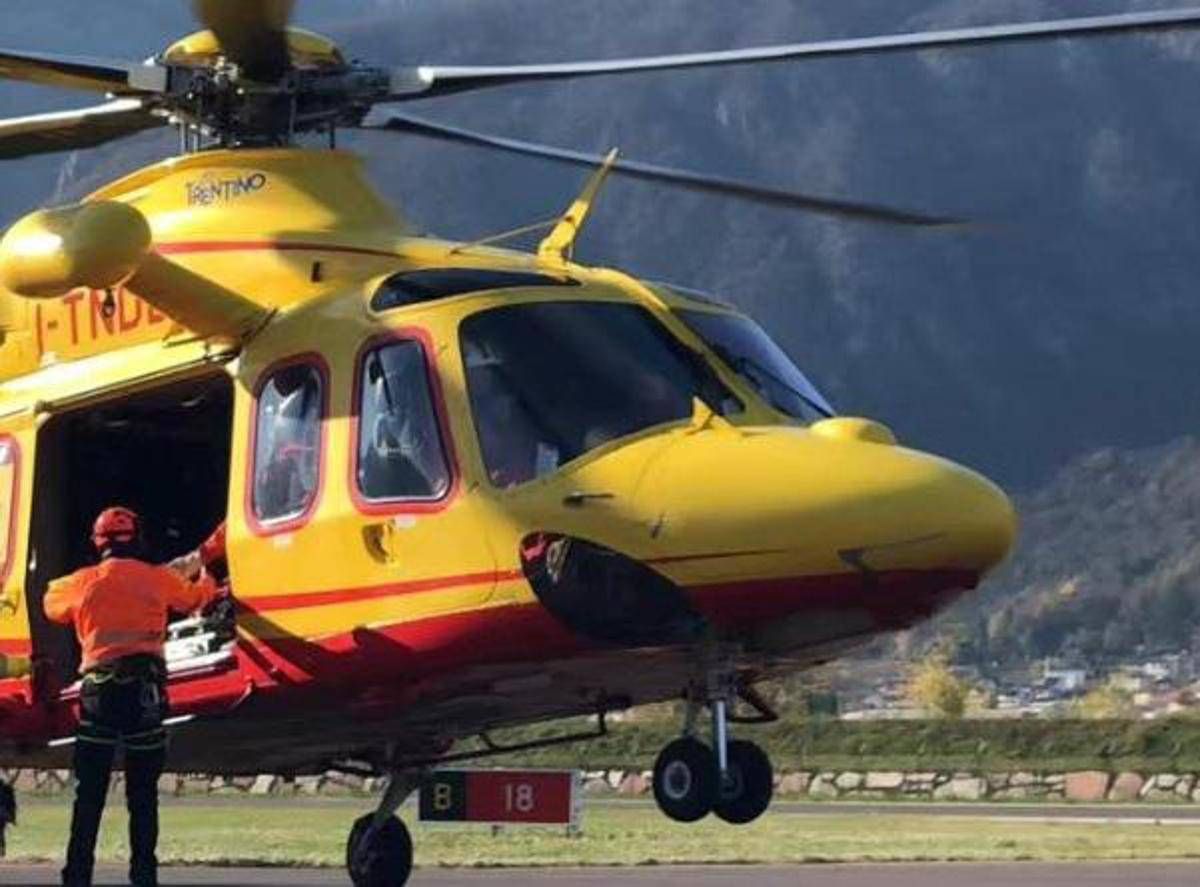 https://www.quotidianodelsud.it/wp-content/uploads/2026/06/soccorso-alpino-elicottero-2-.jpeg