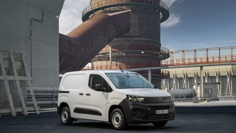 Stellantis Pro One presenta la nuova versione di Smart Compact Van