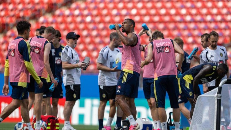Mondiali 2026, una partita su quattro a rischio meteo. Il medico: “Il caldo vero avversario per i calciatori”