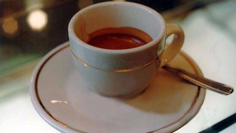 Il caffè e l’effetto sul sonno, lo studio e l’orario ideale per l’ultima tazzina