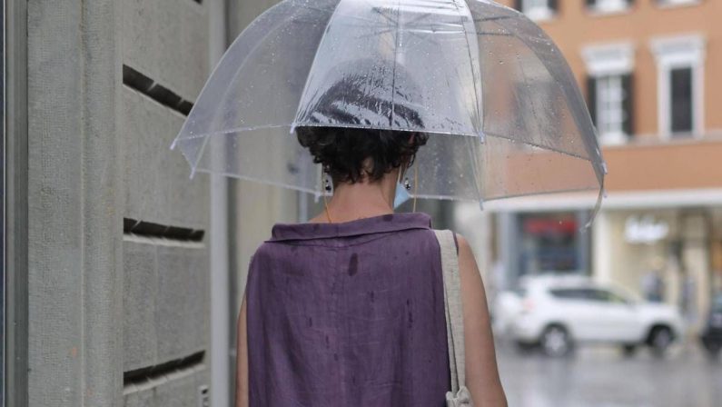 Forti temporali e giù le temperature, Centro-Nord nel mirino del meteo: le previsioni