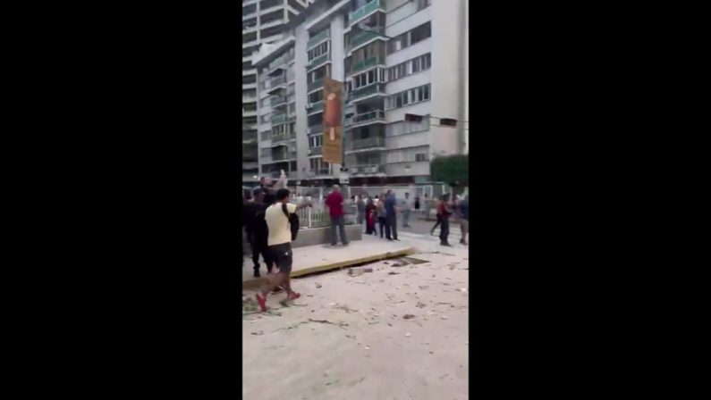 Terremoto in Venezuela, Caracas devastata dalle scosse: crolli e macerie