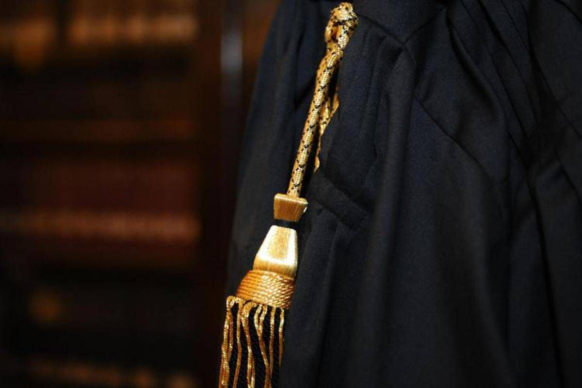 https://www.quotidianodelsud.it/wp-content/uploads/2026/06/toga-dettaglio-tribunale-fg-rit.jpeg
