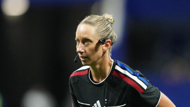 Chi è Tori Penso, arbitra di Repubblica Ceca-Sudafrica ai Mondiali