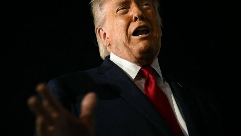 Gli Stati Uniti lanciano attacchi contro l’Iran. Trump: “Risposta potente dopo elicottero abbattuto”