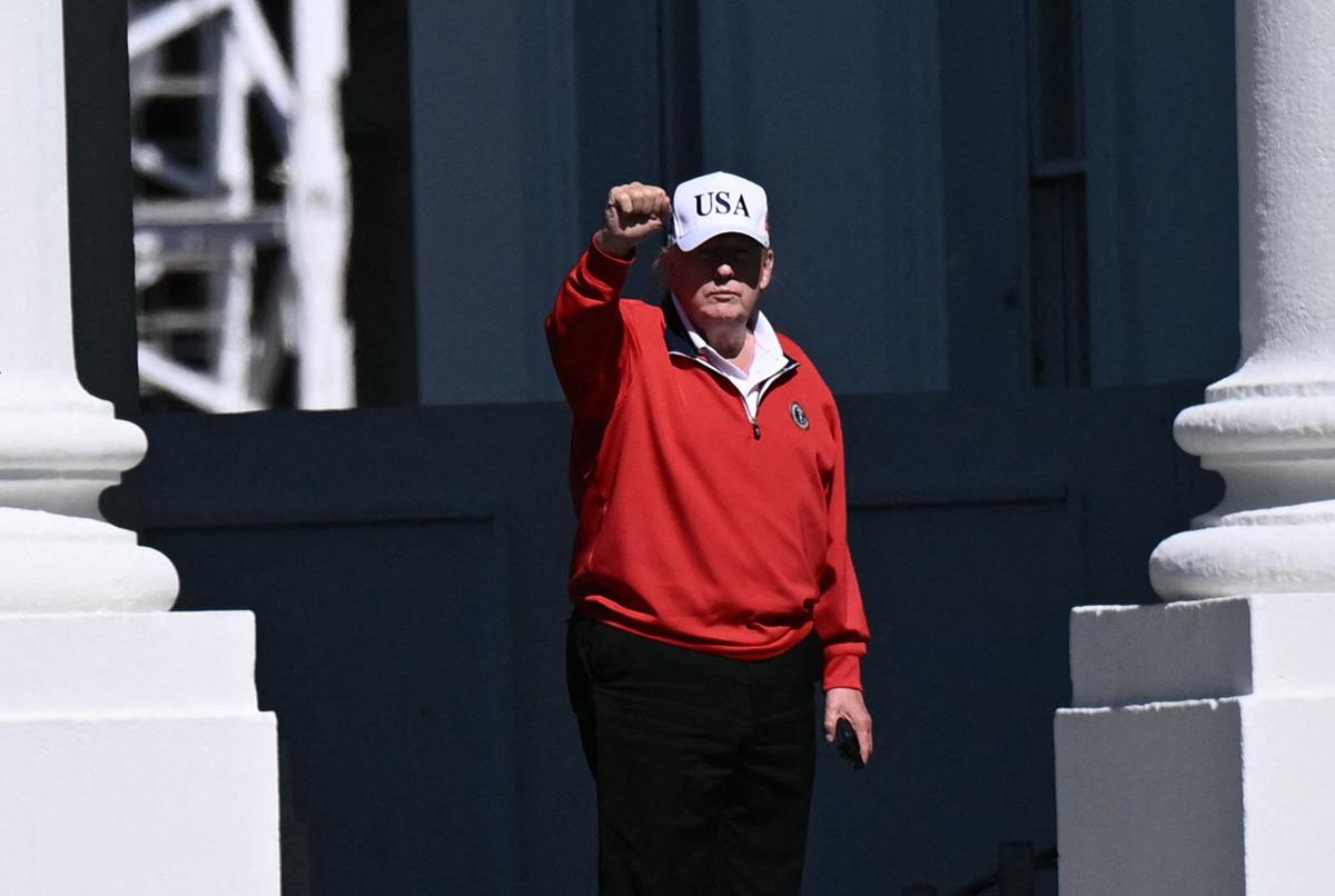 https://www.quotidianodelsud.it/wp-content/uploads/2026/06/trump-cappello-usa-pugno-afp-1.jpeg