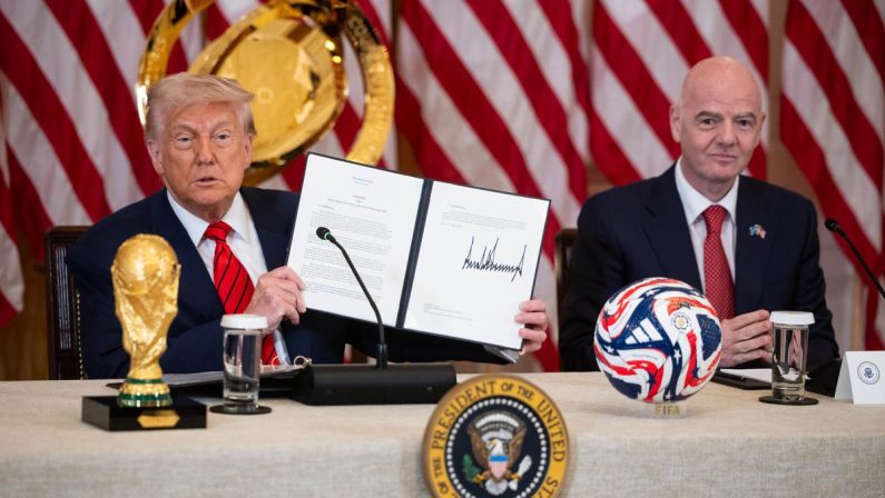 Mondiali, Trump rompe protocollo? “Presidente consegnerà coppa ai campioni”