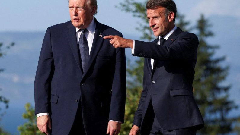 Trump sfida l’eredità di Jfk a Versailles: Macron si gioca la ‘roba seria’ per riconquistarlo