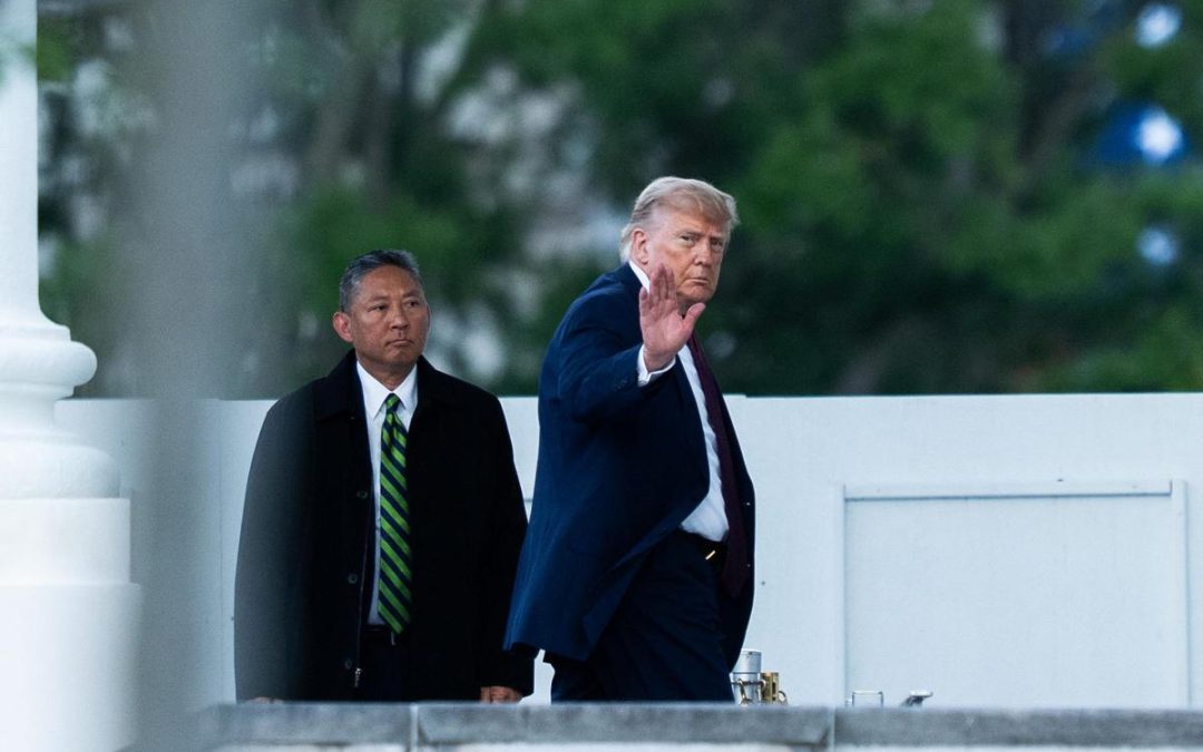 Trump contro il Senato sull’Iran: “Voto inutile”. Il tycoon a picco nei sondaggi