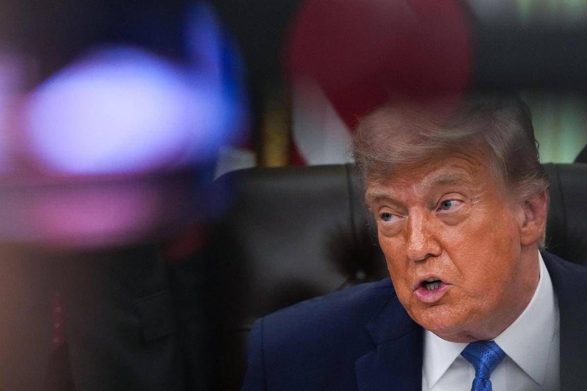 https://www.quotidianodelsud.it/wp-content/uploads/2026/06/trump-sfondo-luci-afp.jpeg