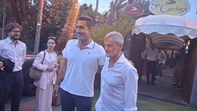 Vannacci e Alemanno a cena: “Berremo vino, qui per parlare di tante cose”