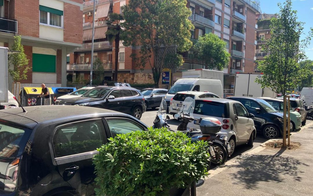 Roma, allarme dei negozianti di Vigna Clara: “Tra black point e cantieri rischiamo il colpo di grazia”