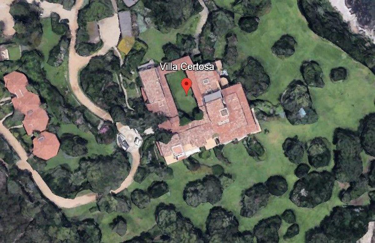 https://www.quotidianodelsud.it/wp-content/uploads/2026/06/villa-certosa-google-earth.jpeg