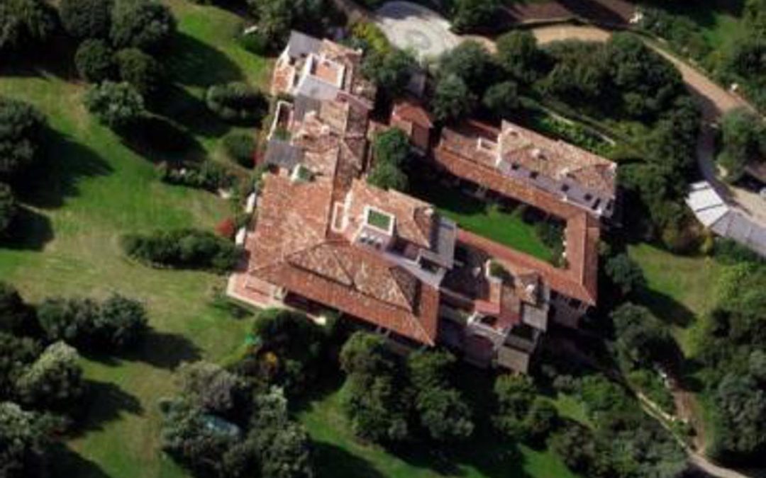 Da Villa Certosa di Berlusconi alle torri per ultra-rich: lo shopping del Qatar in Italia