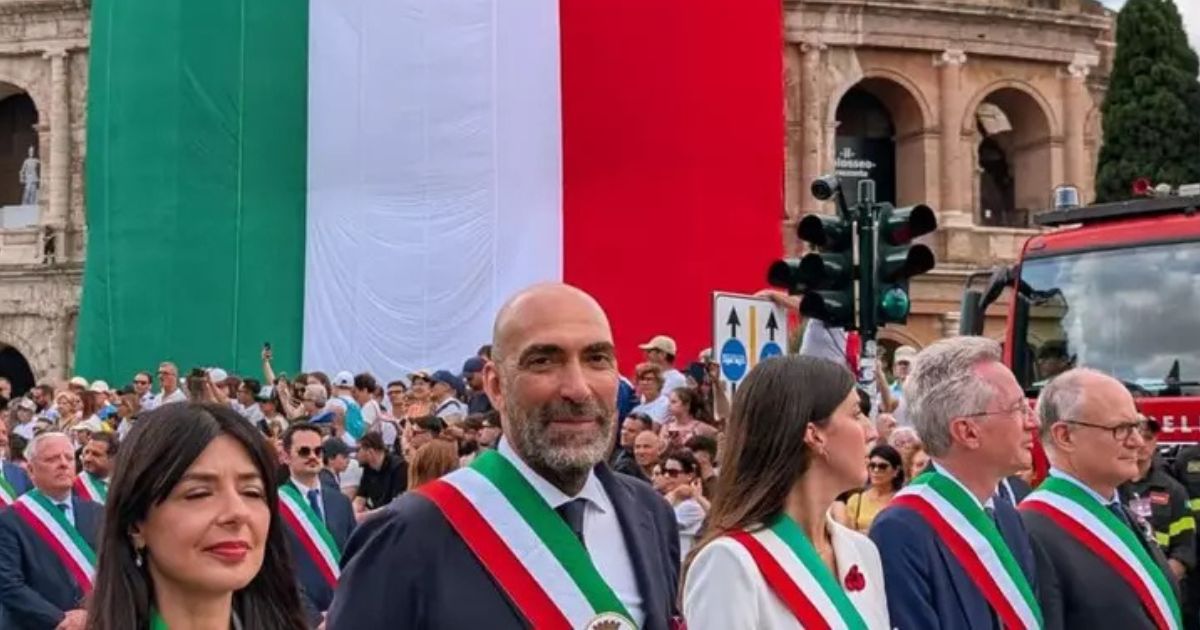 https://www.quotidianodelsud.it/wp-content/uploads/2026/06/vito-leccese-2-giugno-roma.jpg