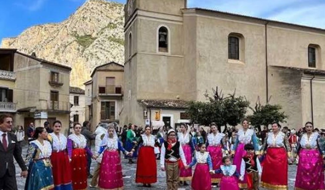 UNICAL VOICE – Vallje, simbolo di resilienza arbëreshë
