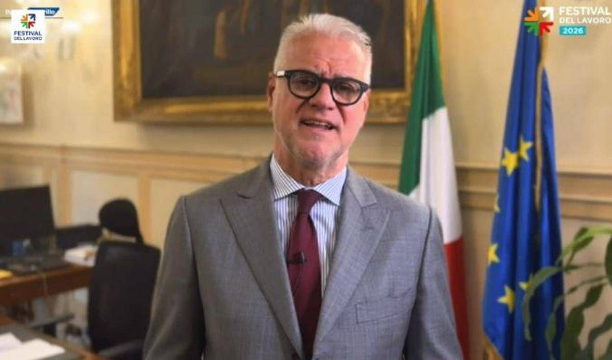 https://www.quotidianodelsud.it/wp-content/uploads/2026/06/zangrillo-adn.jpeg