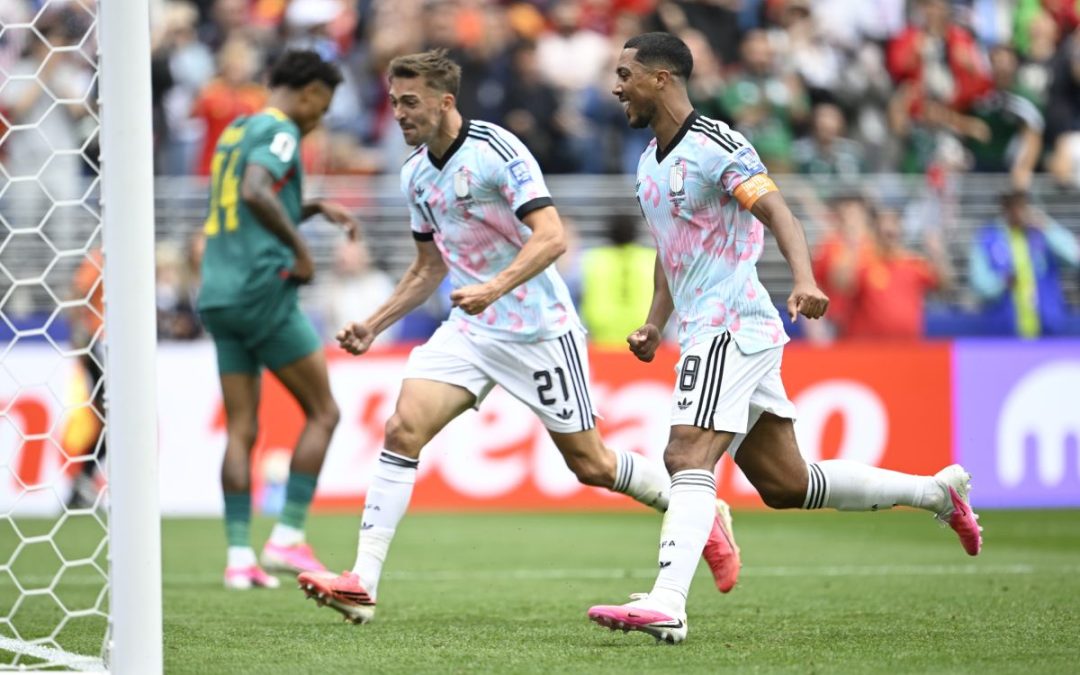 Rimonta Belgio, Senegal ko ai supplementari e Diavoli Rossi agli ottavi