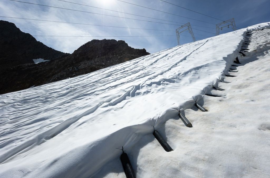 Mini lancia Takes Care, progetto per gestione sostenibile della neve in alta quota