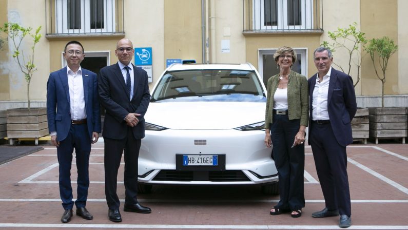 Geely festeggia un anno in Italia, oltre 3mila contratti e 70 punti vendita