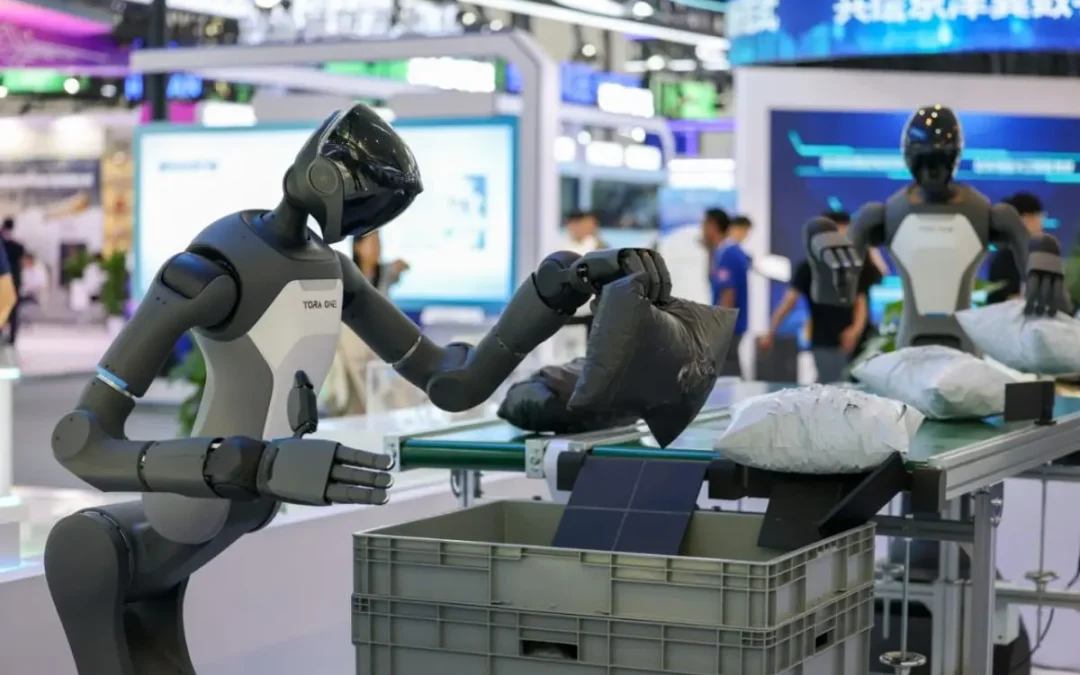 Cina, nel 2026 la produzione di robot umanoidi supererà le 100.000 unità