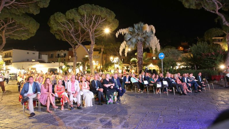 Premio Ischia, serata conclusiva con grandi nomi stampa internazionale e italiana