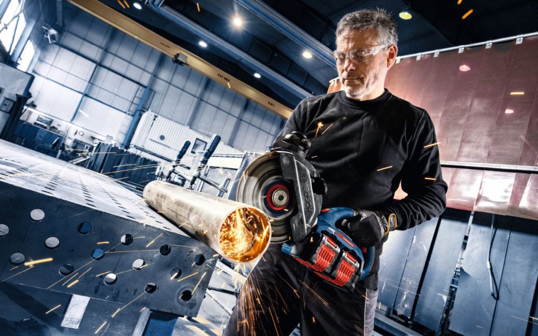 Bosch presenta tre nuove smerigliatrici angolari a batteria