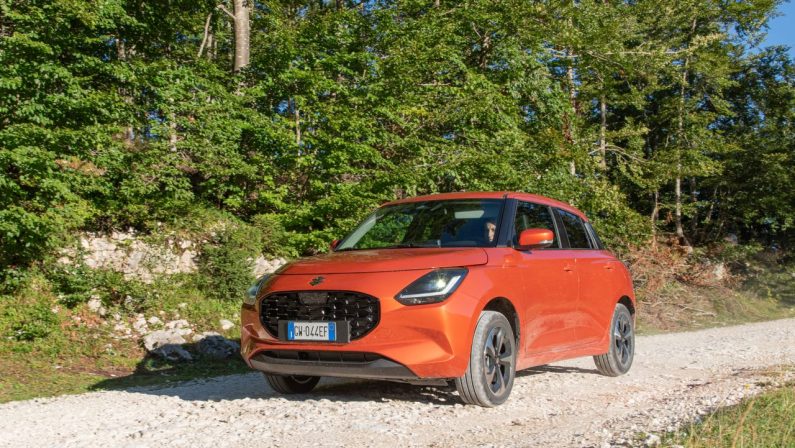 Suzuki Swift Hybrid 4wd AllGrip, tra auto a benzina più efficienti