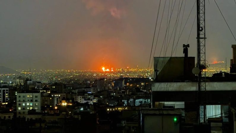 Usa, nuovi attacchi contro infrastrutture militari e depositi di armi in Iran