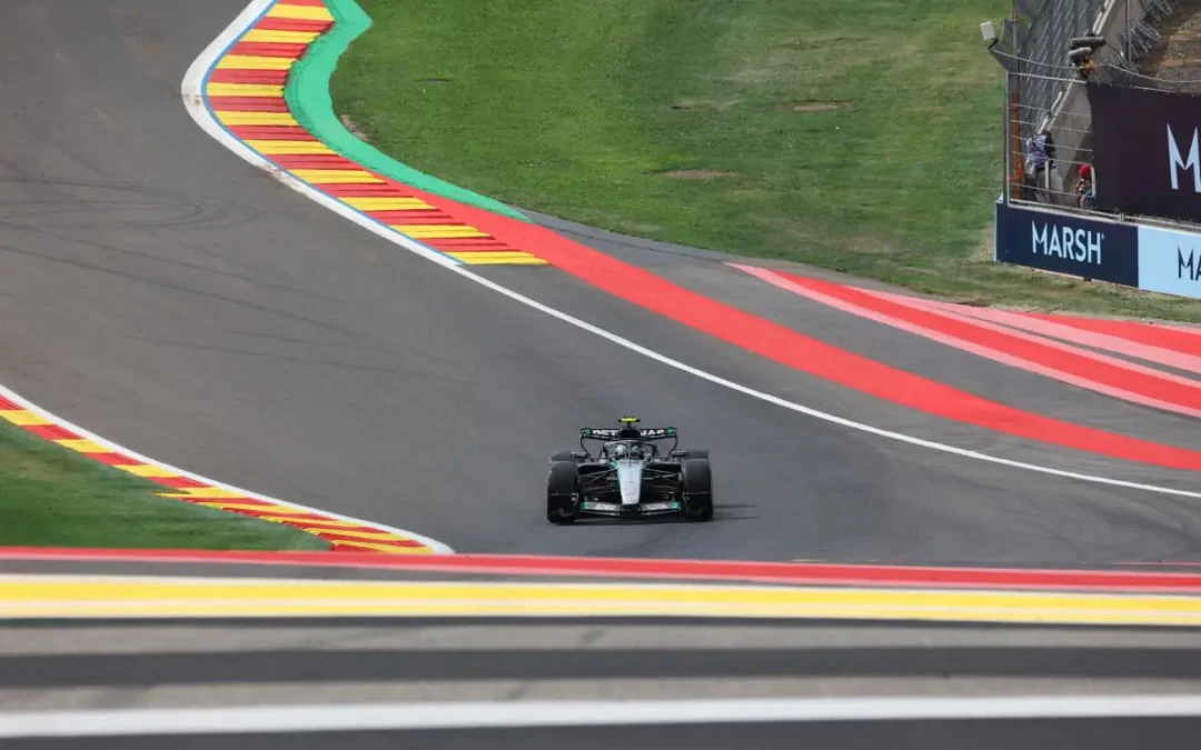 Antonelli in pole a Spa davanti a Verstappen, Leclerc in seconda fila
