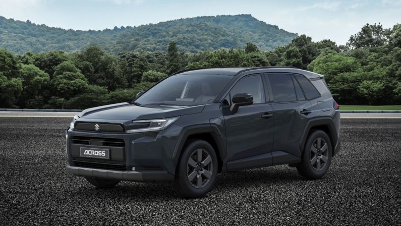 Suzuki Across Plug-in Hybrid, design rinnovato per l’ammiraglia da 309 cv